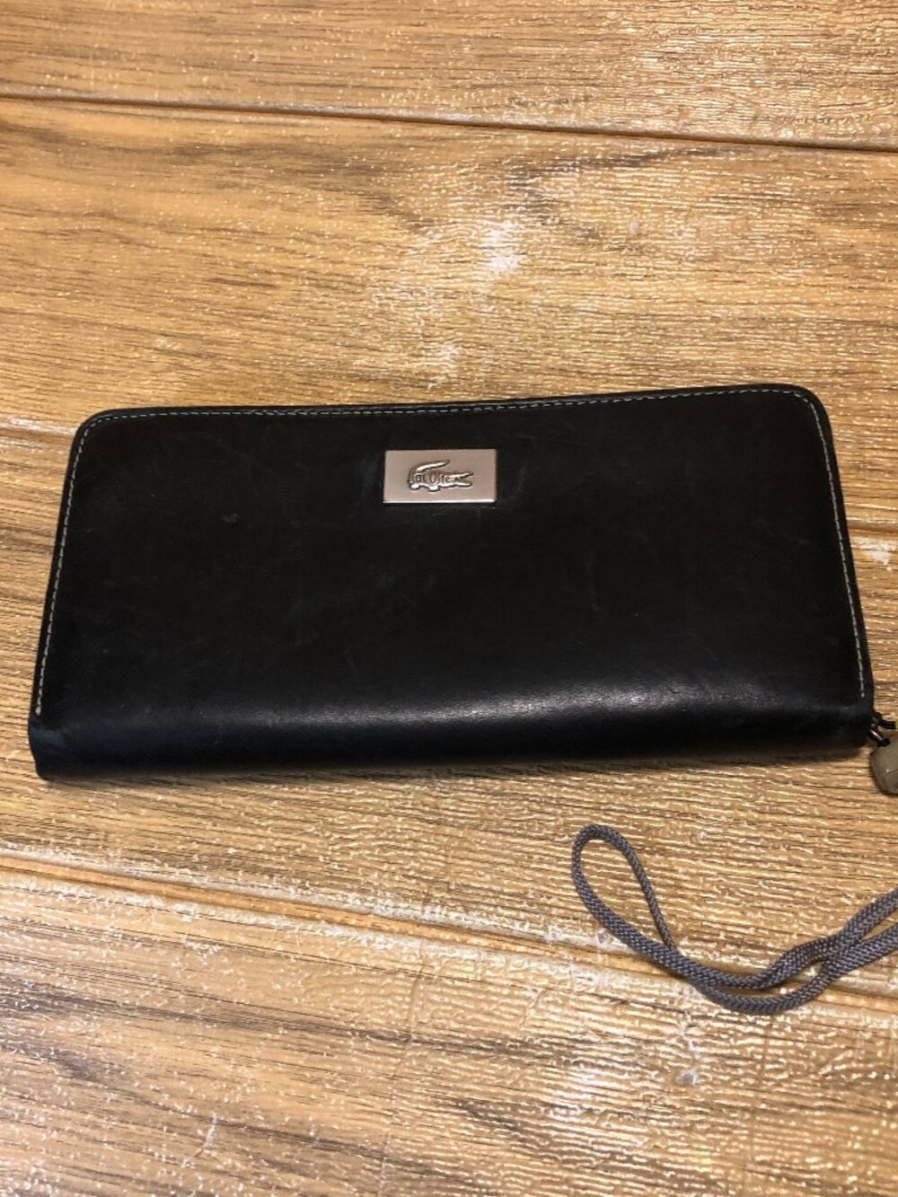 Lacoste women black leather wallet, one all-around zip